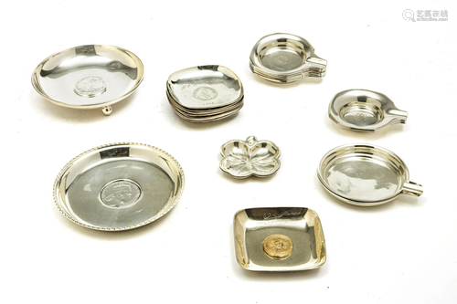 STERLING SILVER ASHTRAYS (25 PCS) 36 T.O.