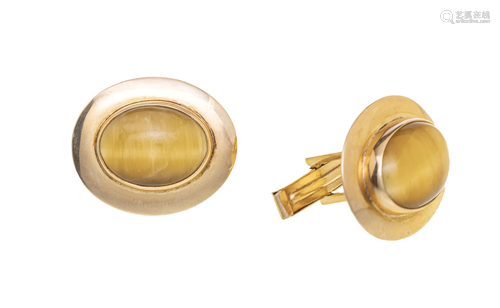 14KT GOLD GOLD, AGATE CUFFLINKS PAIR