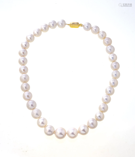 SOUTH SEA PEARL & 18KT GOLD CLASP NECKLACE, L 17