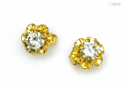 GOLD & DIAMOND STUD EARRINGS