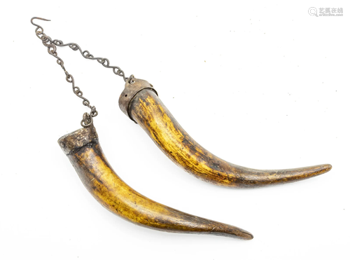 ANTIQUE POWDER HORNS, 19TH C., TWO, L 14