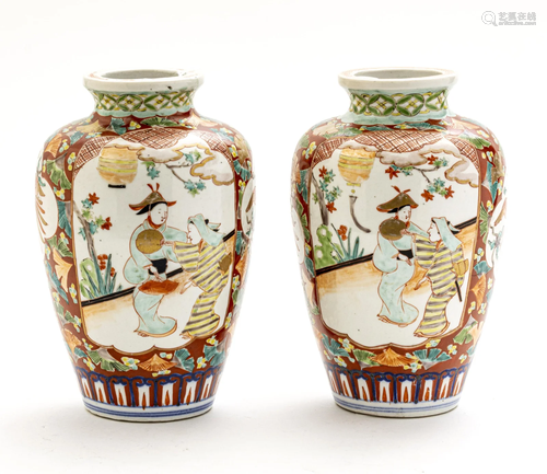 JAPANESE IMARI EARTHENWARE 