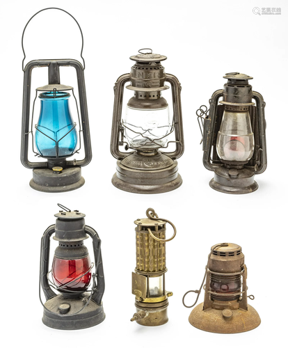 GROUPING OF HANDHELD OIL LAMPS, EARLY 20TH C