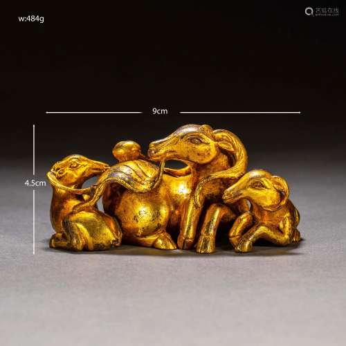 Song Dynasty of China
Gilt bronze three sheep paperweight