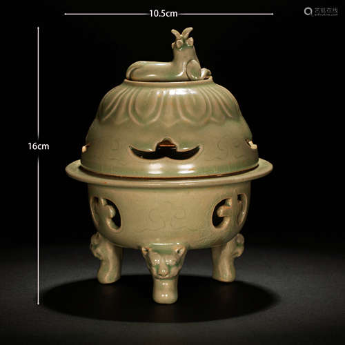 Song Dynasty of China
Longquan Kiln Incense Burner