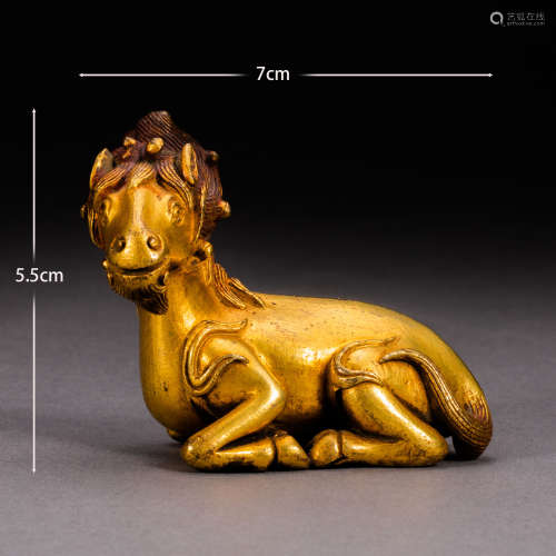 Tang Dynasty of China 
Gilt bronze Lying horse Paperweight