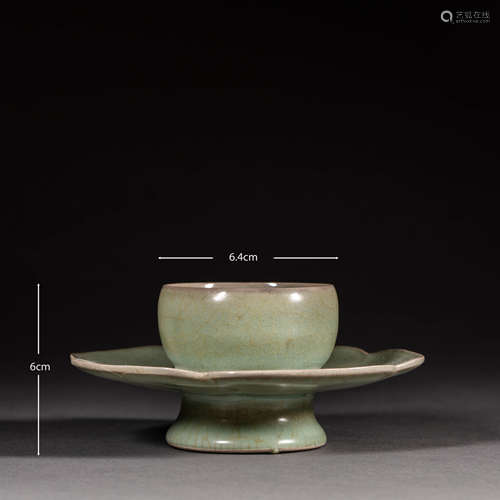 Song Dynasty of China
Ru Kiln Cup holder