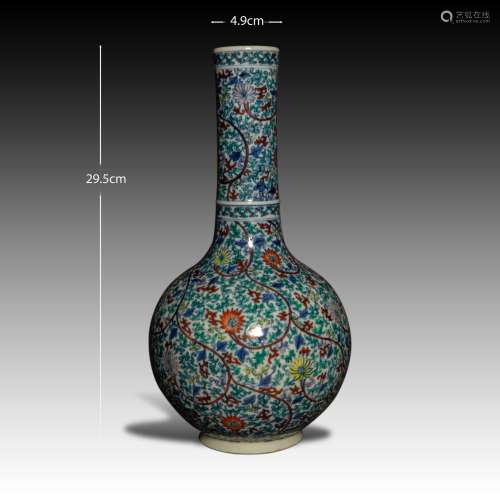 Qing Dynasty of China
Qianlong Reign Bucket color mallet bot...