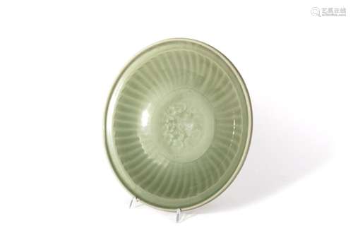 Longquan Celadon plate with floral motifs in the center, Chi...