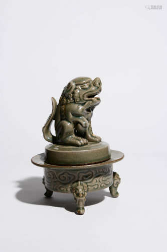 CELADON GLAZED LION SEAL CENSER