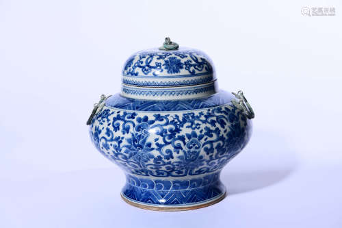 BLUE AND WHITE FLOWER PATTERN DOUBLE HANDLED JAR WITH LID