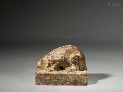 A CHINESE STONE FIGURE OF A RABBIT,TANG  DYNASTY