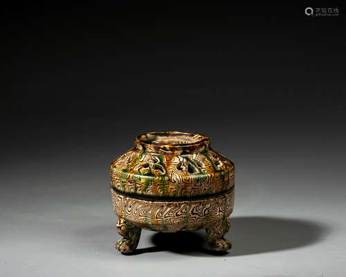 A CHINESE SANCAI-GLAZED POTTERY TRIPOD CENSER,TANG DYNASTY