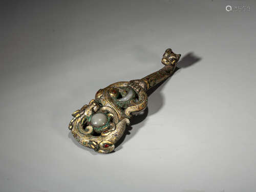 A CHINESE GOLD AND SILVER-INLAID BELT HOOK  ,WARRING STATES ...