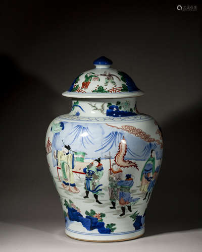 A CHINESE BLUE AND WHITE WUCAI VASE AND COVER,KANGXI PERIOD