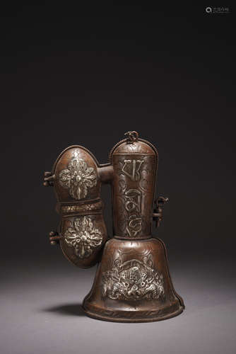 A SET OF CHINESE BRONZE RITUALITEMS,QING DYNASTY