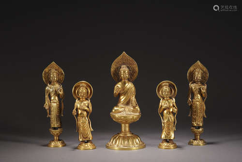 A GROUP OF CHINESE GILT-BRONZE BUDDHIST FIGURES,LIAO DYNASTY