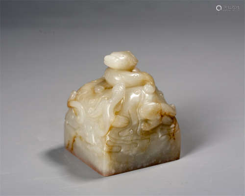 A CHINESE IMPERIAL WHITE JADE SEAL,QIANLONG PERIOD