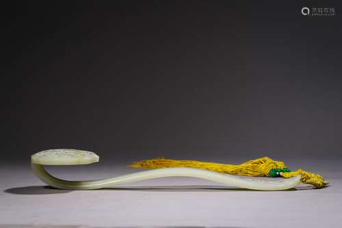 A CHINESE WHITE JADE RUYI SCEPTER,QIANLONG PERIOD