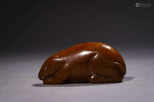 A CHINESE WHITE AND RUSSET JADE MOUSE,MING DYNASTY