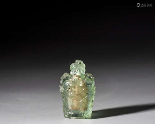 A CHINESE GREEN TOURMALINE SNUFF BOTTLE,QING DYNASTY