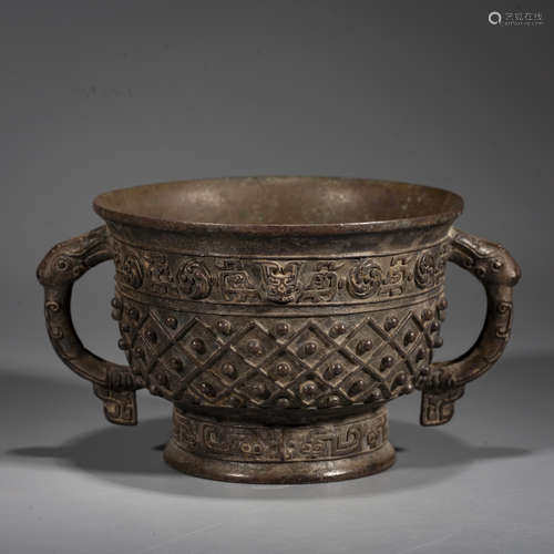 A CHINESE SILVER FOOD VESSEL，WESTERN ZHOU DYNASTY