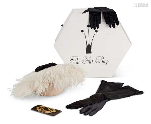 EDITH SITWELL, A WHITE OSTRICH FEATHER WIDE HAT