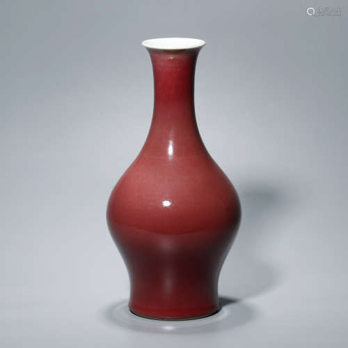 清中期 祭红釉橄榄瓶
