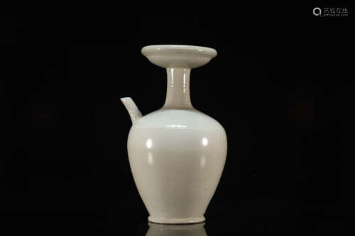 A Ding Yao Ewer