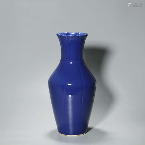 清中期 霁蓝釉包袱瓶