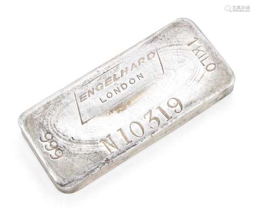 A 1kg 999 silver bar, numbered N10319 and stamped Engelhard,...