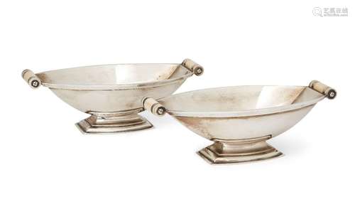 A pair of Indian colonial silver nut dishes, Calcutta, c.190...