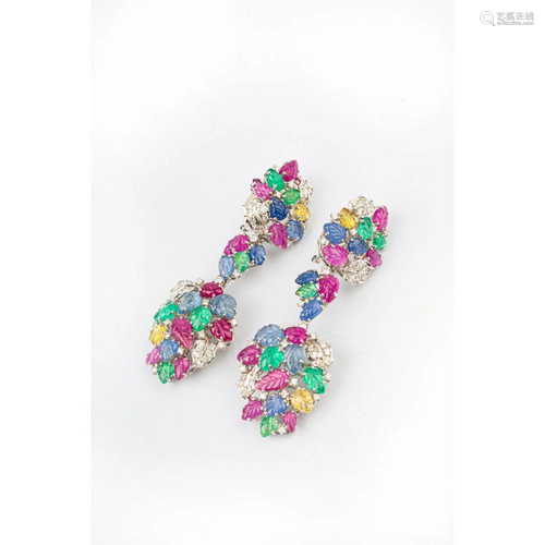 PAIR OF COLORED GEMSTONE EARRINGS