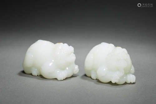 HeTian Jade Ornament in PiXiu form from Qing