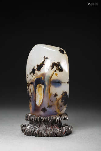 White Agate Ornament from Qing