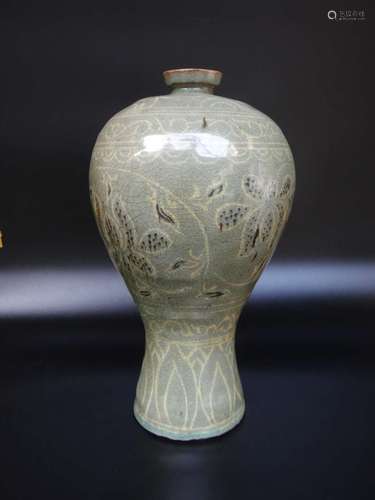 GaoLi Kiln Prunus Vase