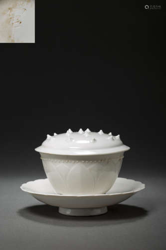 Ding Kiln Bowl with Cap from Liao