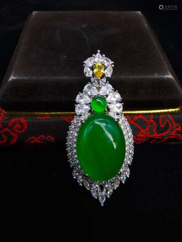 Green Jade Hanging Pendant