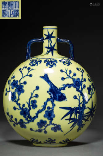 Yello Glazed Plat Vase in Bird and Flower Grain from Qing Yo...