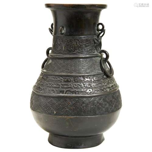 ARCHAIC BRONZE VASE QING DYNASTY, 19TH CENTURY the baluster ...