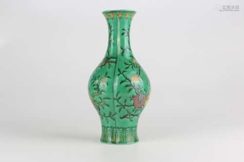 Multi-colored Vase with Sanduo Pattern, Kangxi Reign Period,...