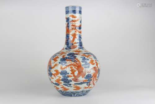 Blue-and-white Globular-shaped Vase with Gold-traced Design ...