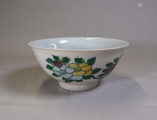 Chinese SU SAN CAI Colors Porcelain Bowl