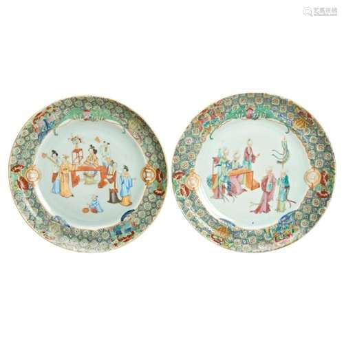 PAIR OF FAMILLE ROSE CANTON DISHES QING DYNASTY, 19TH CENTUR...