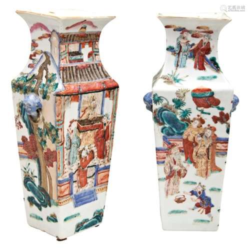 PAIR OF SQUARE-FORM FAMILLE ROSE VASES QING DYNASTY, 19TH CE...