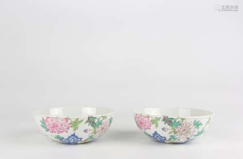 Famille-rose Enameled Bowl with Floral Design, Yongzheng Rei...