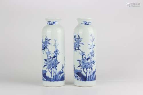 Blue-and-white Vase with Floral and Bird Pattern, Kangxi Rei...