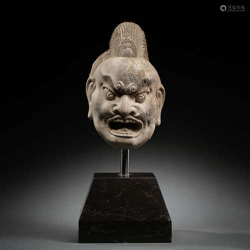 WHITE MARBLE GUARDIAN HEAD, TANG DYNASTY, CHINA