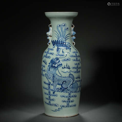 LARGE BLUE AND WHITE DOUBLE-EARED VASE, QING DYNASTY, CHINA