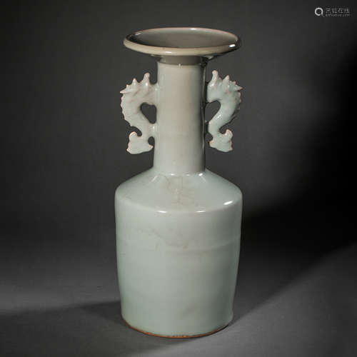 LONGQUAN WARE CELADON AMPHORA, SOUTHERN SONG DYNASTY, CHINA